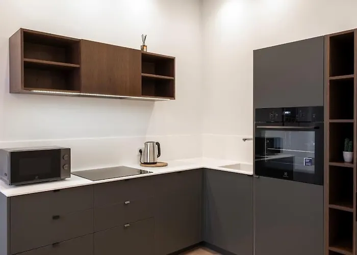 Апартаменты Downtown Getaway By Prime Ii Каунас