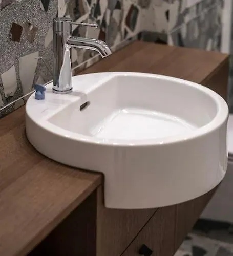 Downtown Getaway By Prime Ii